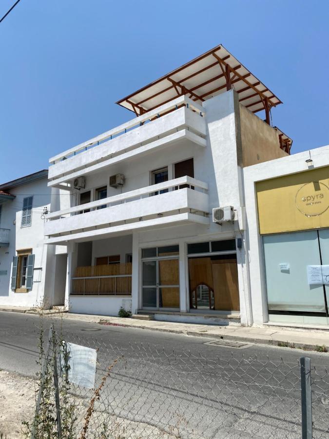 Past Or Tail Rooms Larnaca Dış mekan fotoğraf